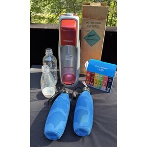 Sodastream Soda Sparkling Water Maker Machine Lot 3 Tanks Flavor Bottles & More!